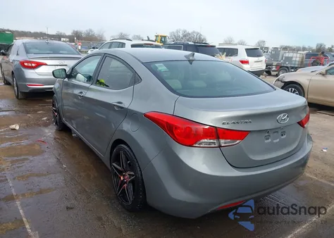 2013 Hyundai Elantra Gls z USA, uszkodzony, nr VIN KMHDH4AEXDU681337